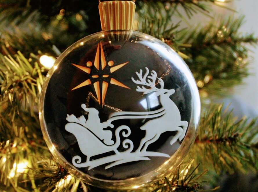 an image of the 2025 annual holiday charity ornament that the Fit Physique is selling